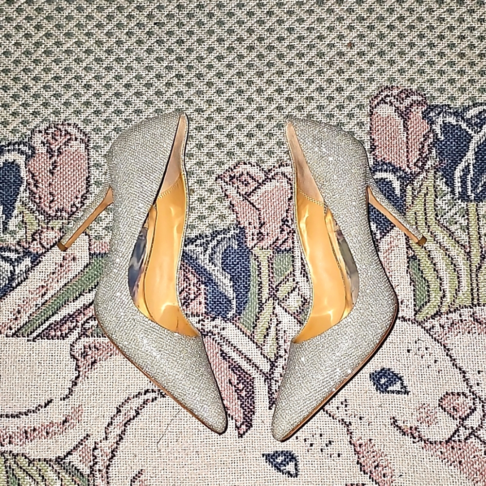 Badgley Mischka heels silver metallic sparkle ✨️ S3